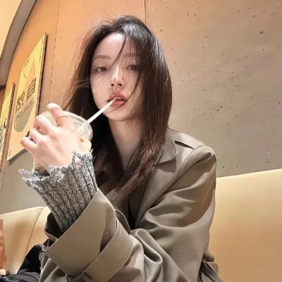 冰属性男子与酷酷女同事